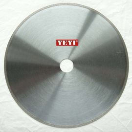 Der 14 Zoll-heiße gepresste gesinterte Diamant Sägeblatt-ununterbrochene Kanten-Art, nasses Ausschnitt-Blatt