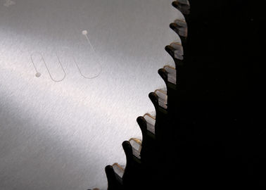 450mm SKS Japan Stahl mit der Ceratizit-Spitzen-Tabelle, die TCT-Rundschreiben austauscht, Sägeblatt