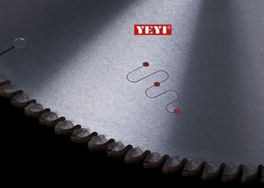 Aluminiumausschnitt Sägeblätter 450 x 4,0 x 3,2 x 120T, Plastik, metallschneidendes Blatt