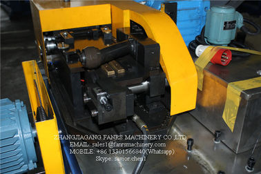 Stahl-gewundenes Rohr-ehemalige Maschine mit automatischem Sägeblatt-Ausschnitt-System