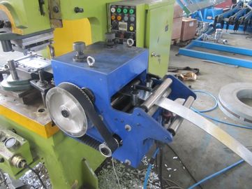 Hydraulische Biegemaschine zum Crimpen der gebildeten Wellplatten mit 1-kW-Servomotor